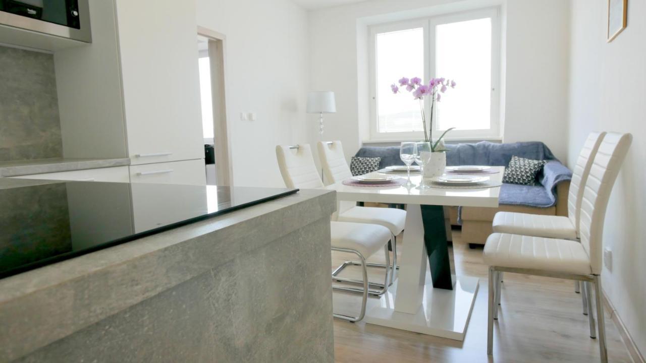 Apartman U Louckeho Klastera 2 Plus Kk Znojmo Extérieur photo